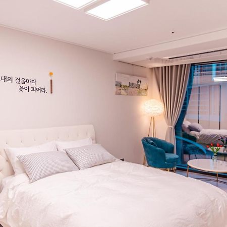 Lotte Castle Marina Aparthotel Joszu Kültér fotó